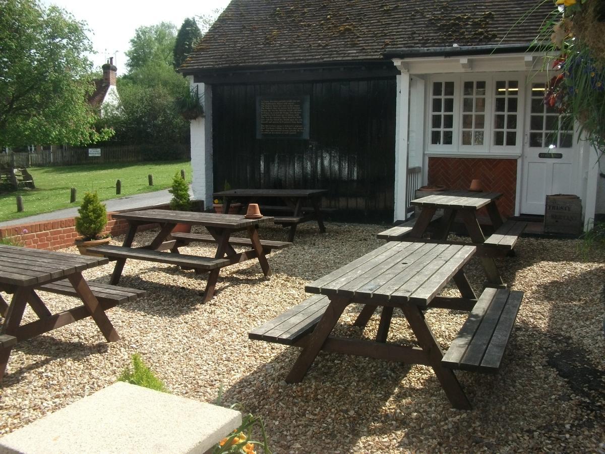 The Trusty Servant Inn Lyndhurst Exteriér fotografie
